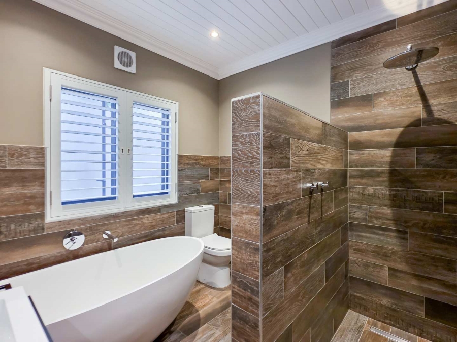 7 Bedroom Property for Sale in Durbanville Western Cape